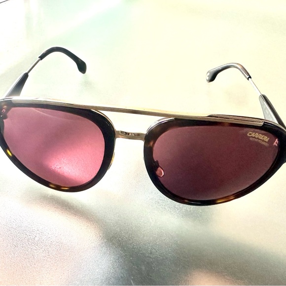 Designer Carrera Tortoise Polarized AviatorSunglasses - Picture 6 of 7